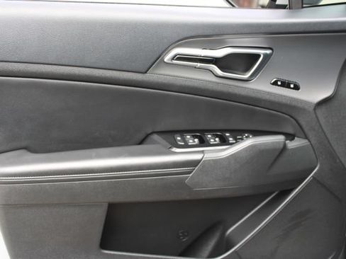 Used 2024 Kia Sportage SX FWD image 10