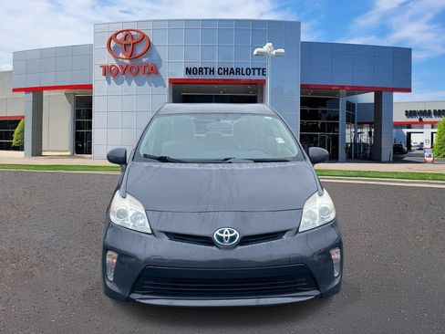 Used 2013 Toyota Prius Two FWD image 2