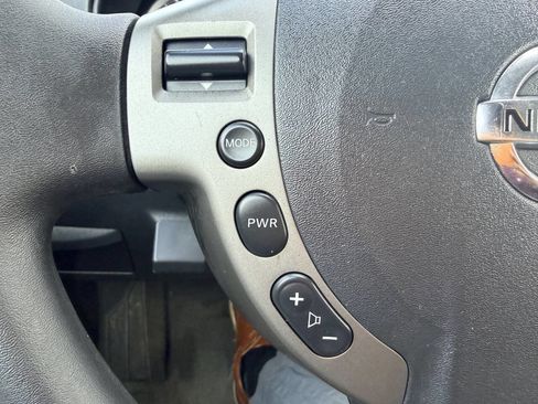 Used 2011 Nissan Sentra 2.0 S FWD image 11