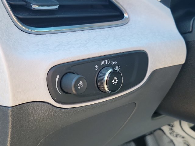 Used 2017 Chevrolet Bolt LT FWD image 7