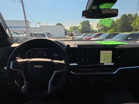 New 2026 Chevrolet Silverado 1500 LT AWD/4WD image 11