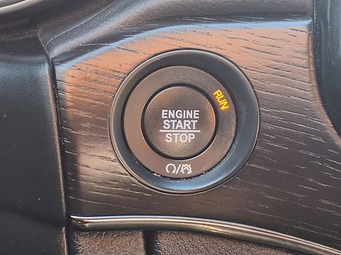 Used 2019 Jeep Grand Cherokee High Altitude RWD image 8