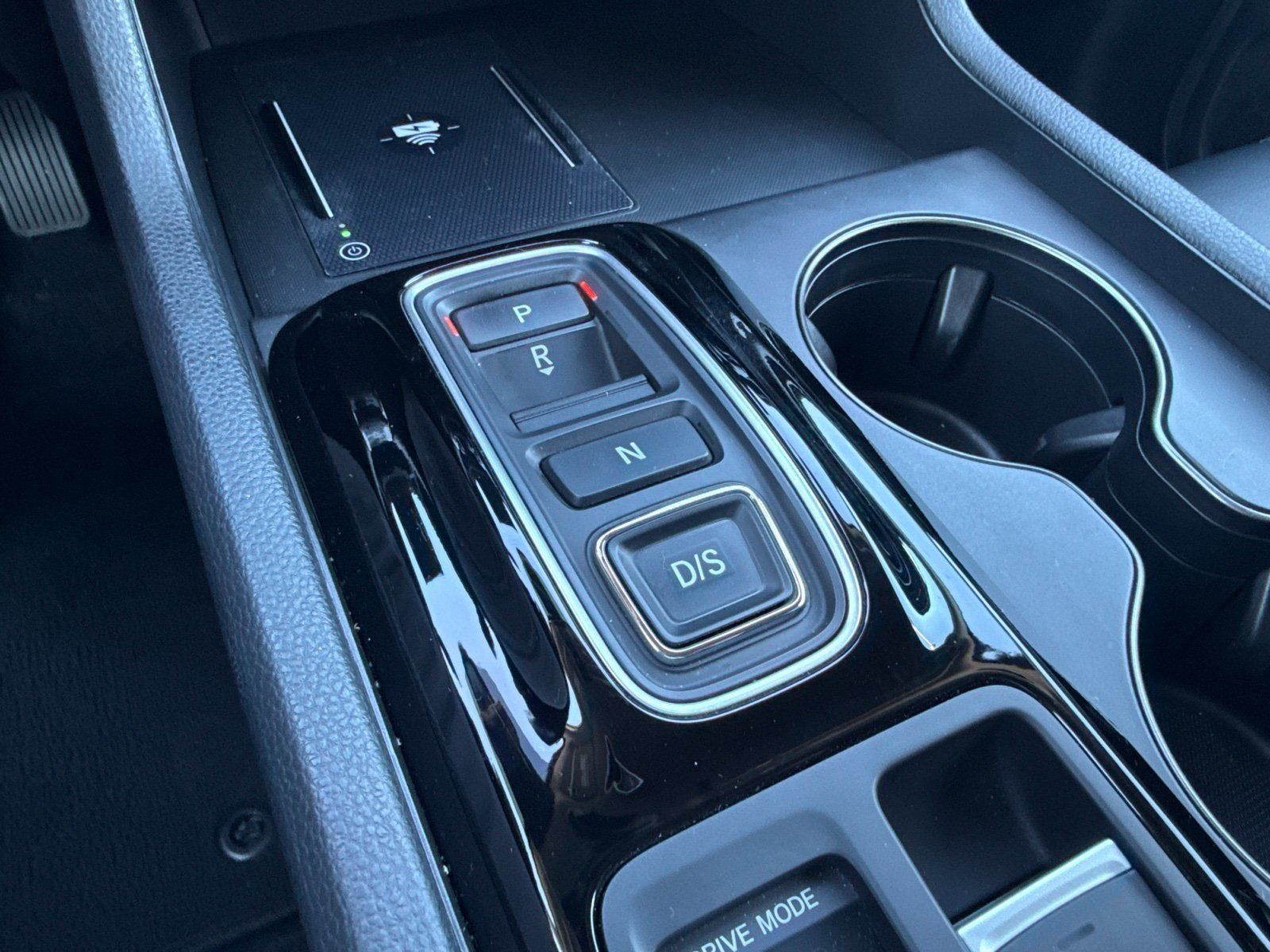 Used 2025 Honda Pilot EX-L image 32