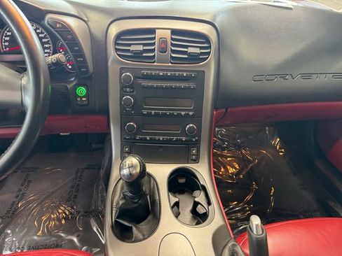 Used 2006 Chevrolet Corvette Convertible w/ Preferred Equipment Group RWD image 6