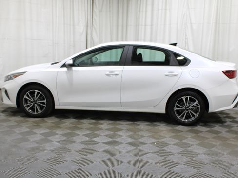 Used 2023 Kia Forte LXS w/ LXS Technology Package image 30