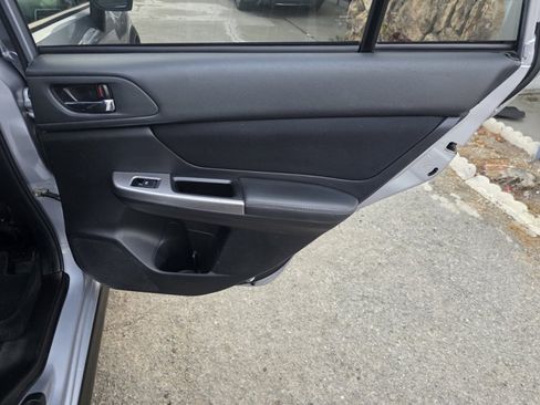 Used 2015 Subaru Crosstrek 2.0i Premium image 15