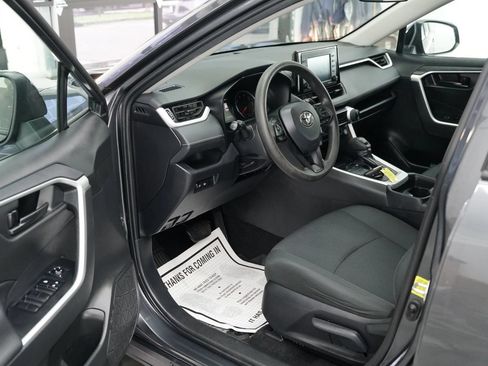 Used 2020 Toyota RAV4 LE w/ All Weather Liner Package AWD/4WD image 16