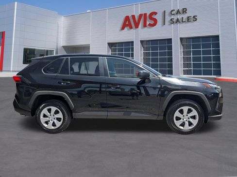 Used 2025 Toyota RAV4 LE AWD/4WD image 7