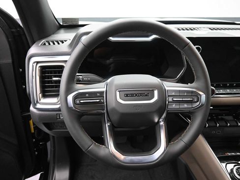 New 2026 GMC Canyon Denali image 12
