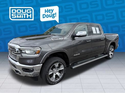Used 2022 RAM 1500 Laramie AWD/4WD image 1