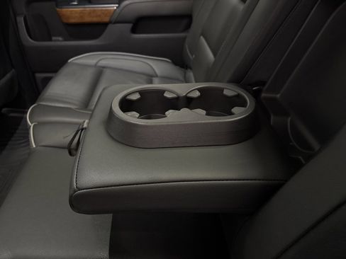 Used 2018 Chevrolet Silverado 2500 High Country image 29