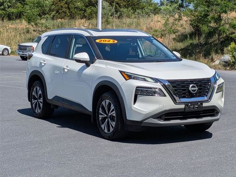 Certified 2023 Nissan Rogue SV w/ SV Premium Package AWD/4WD image 3