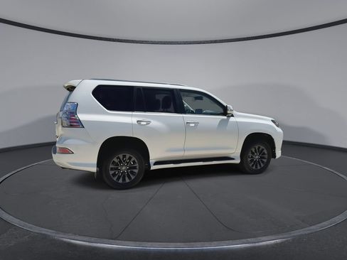 Used 2023 Lexus GX 460 Premium w/ Premium Package AWD/4WD image 9