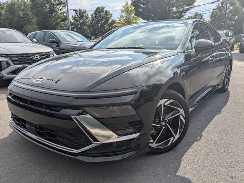 Certified 2026 Hyundai Sonata SEL FWD image 1