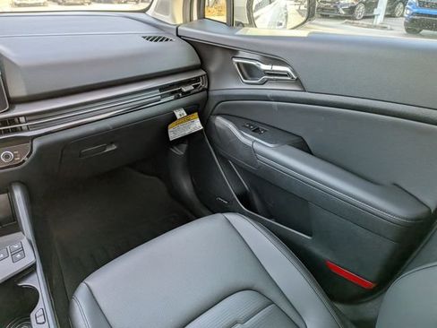 New 2026 Kia Sportage SX FWD image 19