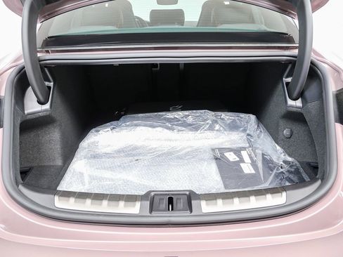 New 2026 Porsche Taycan image 31