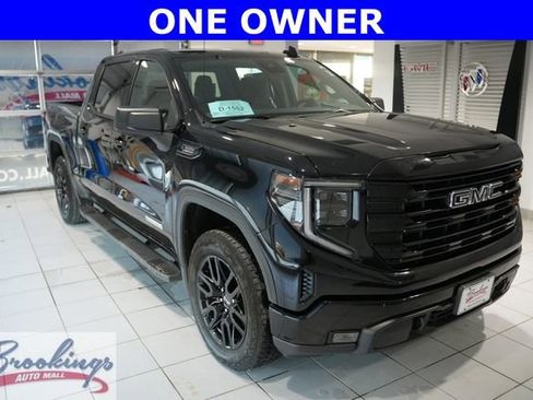 Used 2025 GMC Sierra 1500 Elevation w/ LPO, Elevation Black Package image 1