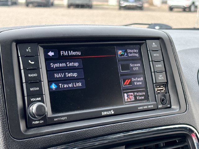 Used 2019 Dodge Grand Caravan SXT w/ Blacktop Package FWD image 19