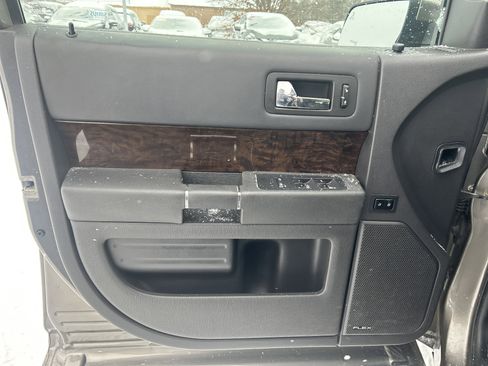 Used 2013 Ford Flex Limited image 15
