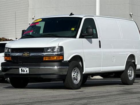 New 2025 Chevrolet Express 2500 w/ Driver Convenience Package image 8