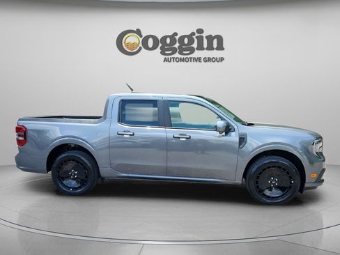 New 2025 Ford Maverick Lobo image 6