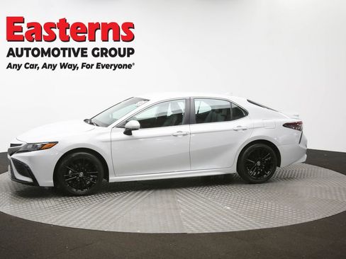 Used 2024 Toyota Camry SE image 59