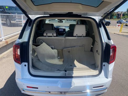 Used 2023 GMC Acadia Denali AWD/4WD image 23