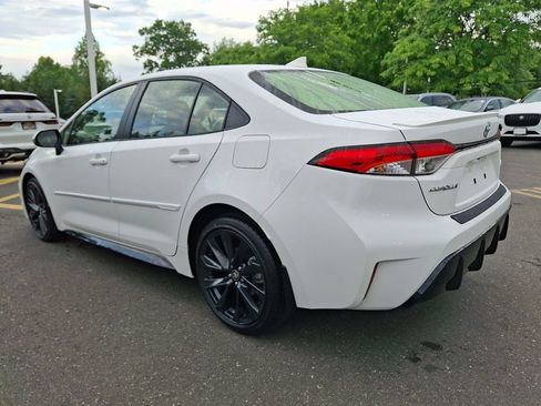 Used 2026 Toyota Corolla SE FWD image 6