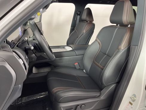 New 2026 Nissan Armada SL w/ Captain's Chari Seat Package RWD image 18