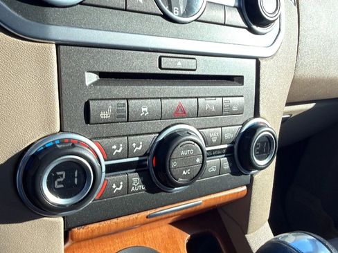 Used 2010 Land Rover LR4 HSE LUX image 24