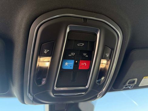 New 2026 Jeep Grand Cherokee Altitude image 20