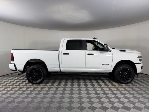 Used 2025 RAM 2500 Big Horn AWD/4WD image 7