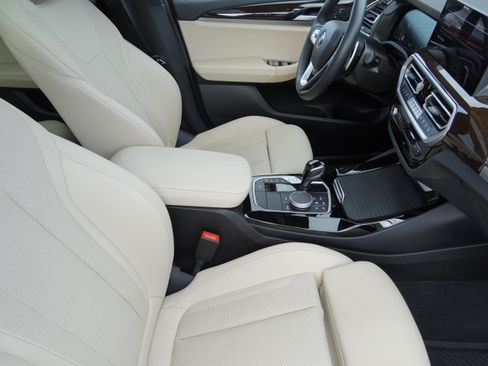 Used 2024 BMW X3 xDrive30i w/ Premium Package w/ZPA AWD/4WD image 12