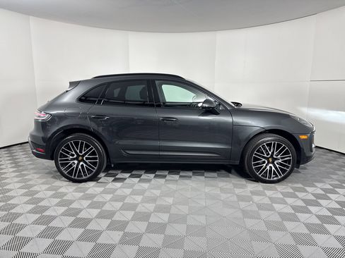 Certified 2026 Porsche Macan image 31