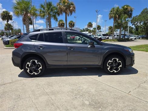 Used 2023 Subaru Crosstrek 2.5i Limited image 3