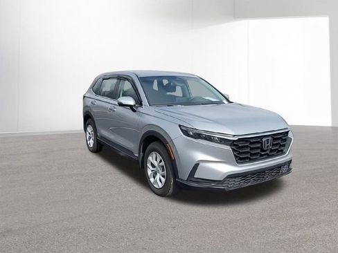 Used 2023 Honda CR-V LX image 2