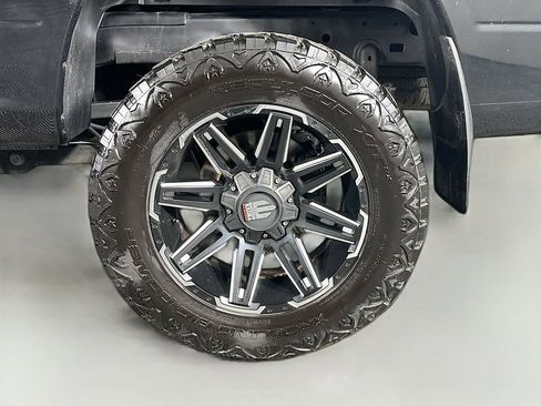 Used 2018 RAM 2500 SLT image 34