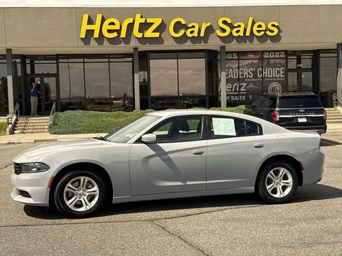 Used 2022 Dodge Charger SXT RWD image 1