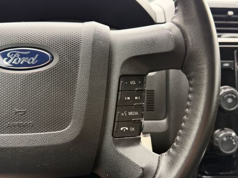 Used 2010 Ford Escape Limited AWD/4WD image 18