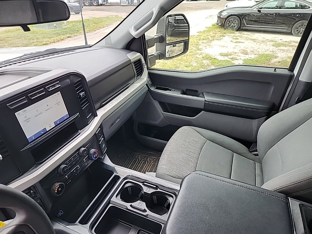 Used 2024 Ford F250 XLT w/ FX4 Off-Road Package AWD/4WD image 6