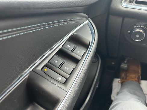 Used 2016 Chevrolet Cruze Premier image 27