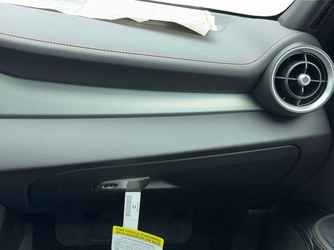 New 2025 Alfa Romeo Giulia w/ Driving Assist Package image 18