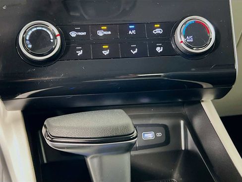Certified 2024 Hyundai Tucson SE FWD image 15
