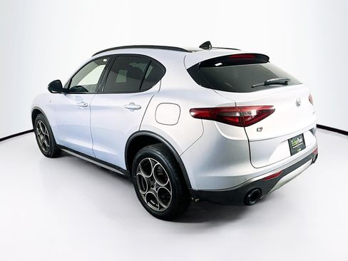 Used 2022 Alfa Romeo Stelvio Ti AWD/4WD image 5