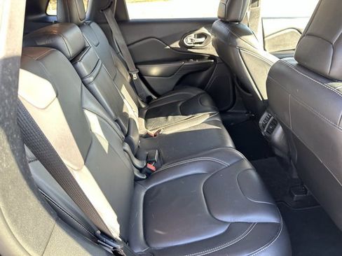 Used 2017 Jeep Cherokee High Altitude w/ Technology Group image 20