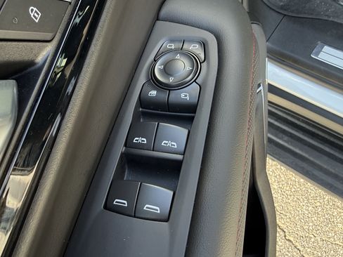 Used 2026 Chevrolet Suburban RST w/ Comfort Package RWD image 15