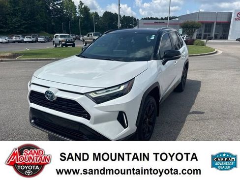 Used 2024 Toyota RAV4 XSE AWD/4WD image 7