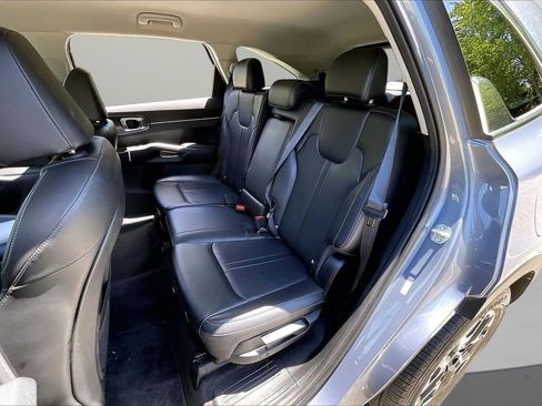 Used 2024 Kia Sorento S FWD image 23