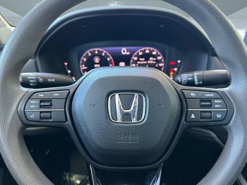 Used 2023 Honda Accord EX image 17
