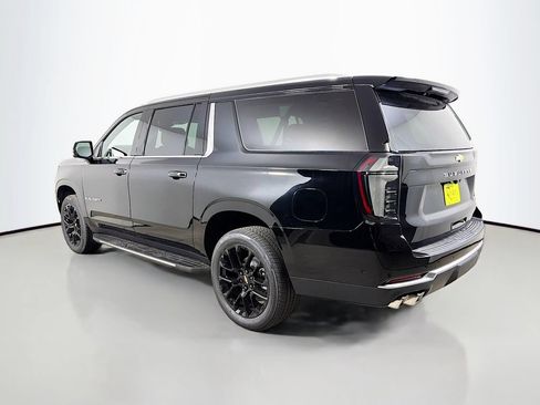 New 2026 Chevrolet Suburban High Country w/ Sun And Tow Package AWD/4WD image 7